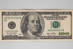 money for smart eating on a dime: budget-friendly healthy eating tips