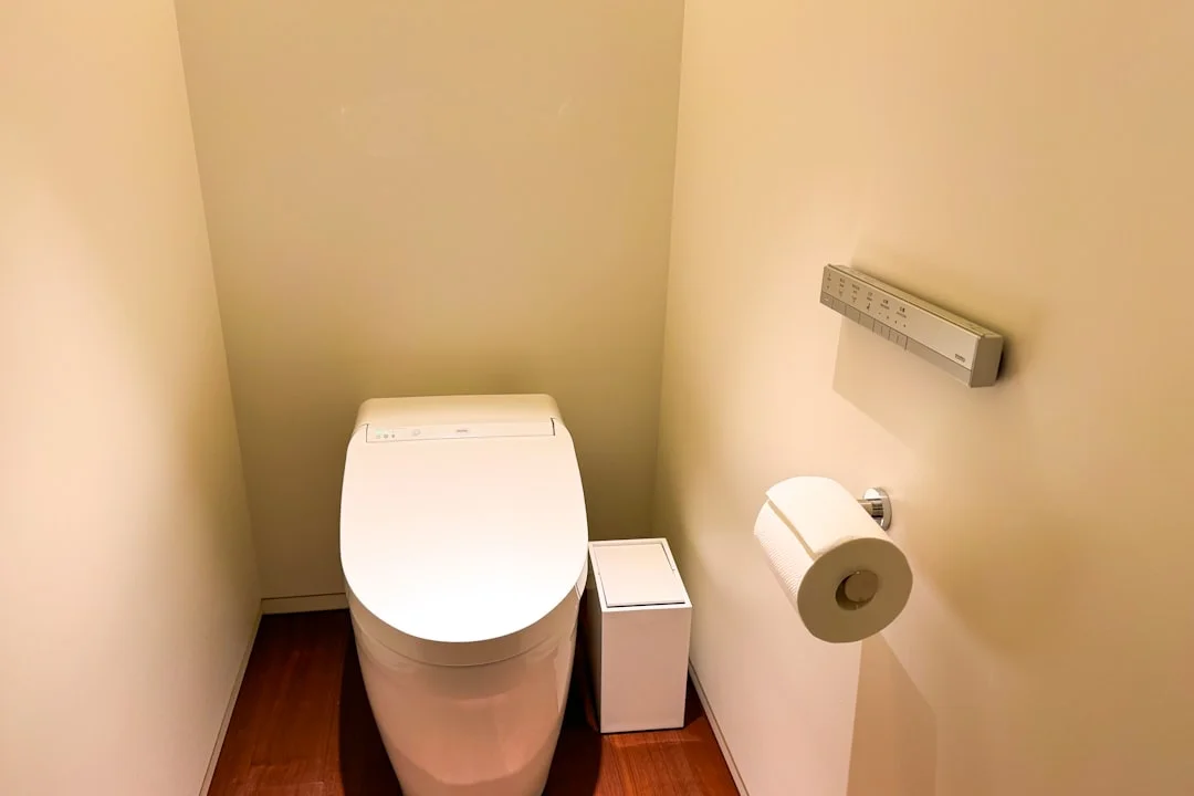 reduce bathroom waste for bathroom bliss: simple ways to reduce plastic
